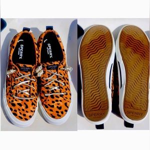 Brand new Sperry Cheetah print women’s size 9.5. Smoke free home.